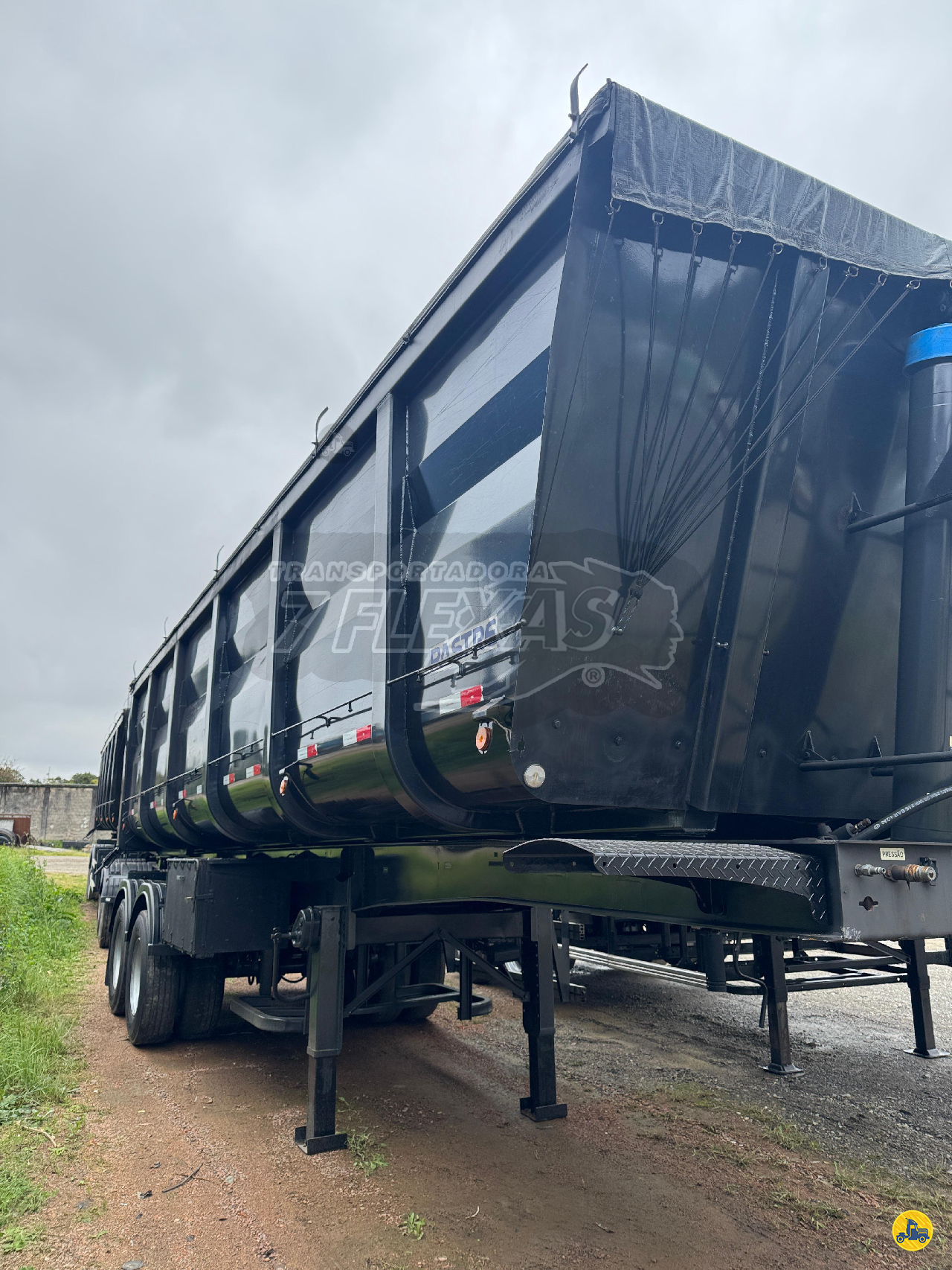CARRETA RODOTREM BASCULANTE Transportadora 7 Flexas CURITIBA PARANÁ PR